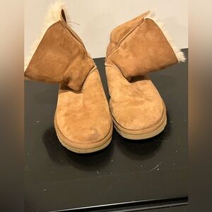 Uggs Tan Suede Boots with Fur Lining size 7